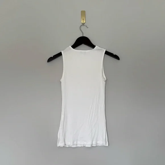 Halston Ribbed White Tank Top - Picture 4 of 4